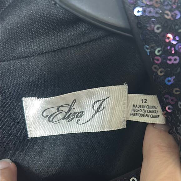 NWT Eliza J Sequin mini Dress with Feather Trim, 12 - Picture 11 of 12